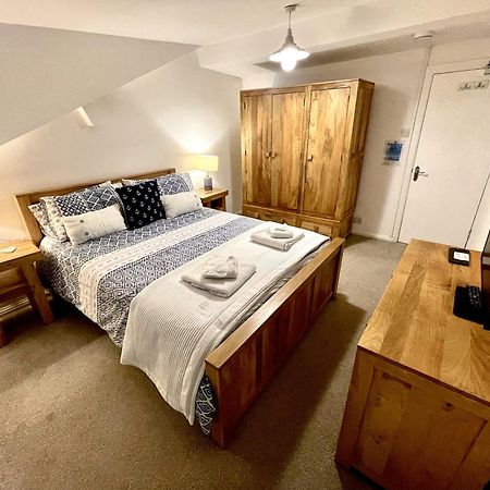 Tidesreach Filey, Sleeps 13, Close To Beach Exterior photo