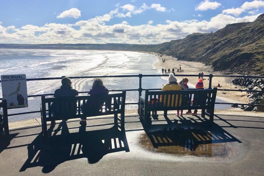 Tidesreach Filey, Sleeps 13, Close To Beach Exterior photo